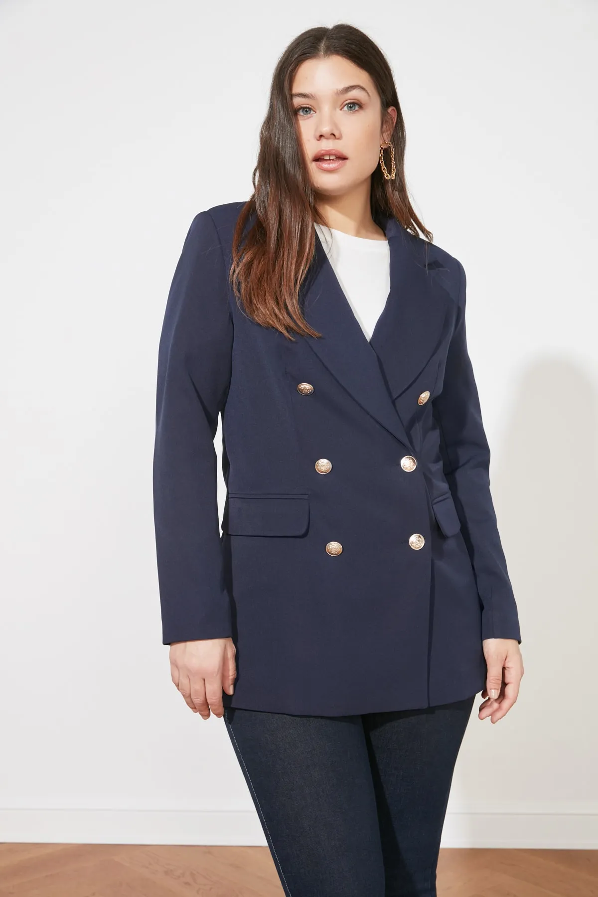 Trendyol Collection  Marineblauer, übergroßer, gefütterter, zweireihiger Blazer aus Webstoff mit Verschluss TWOSS20CE0024