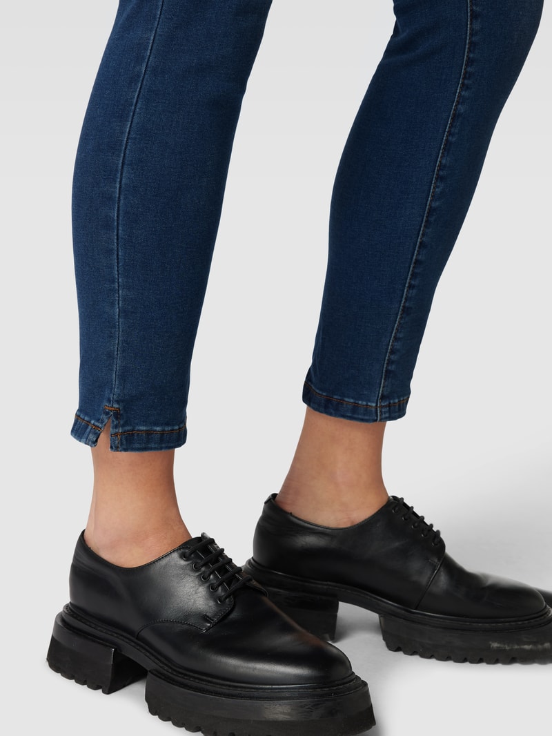 Jeans mit Label-Details Modell 'Florida' in dunkelblau