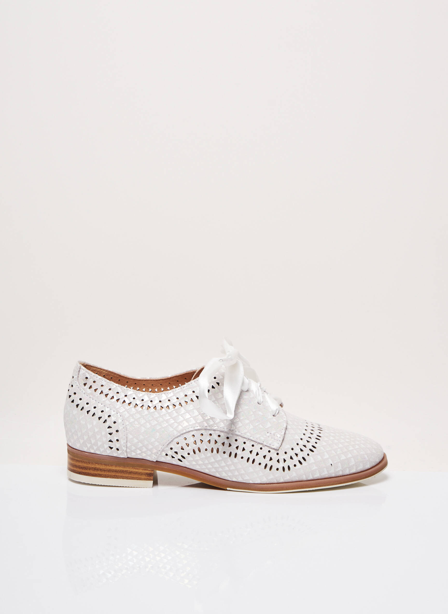 Fugitive By Francesco Rossi Derby Femme couleur blanc