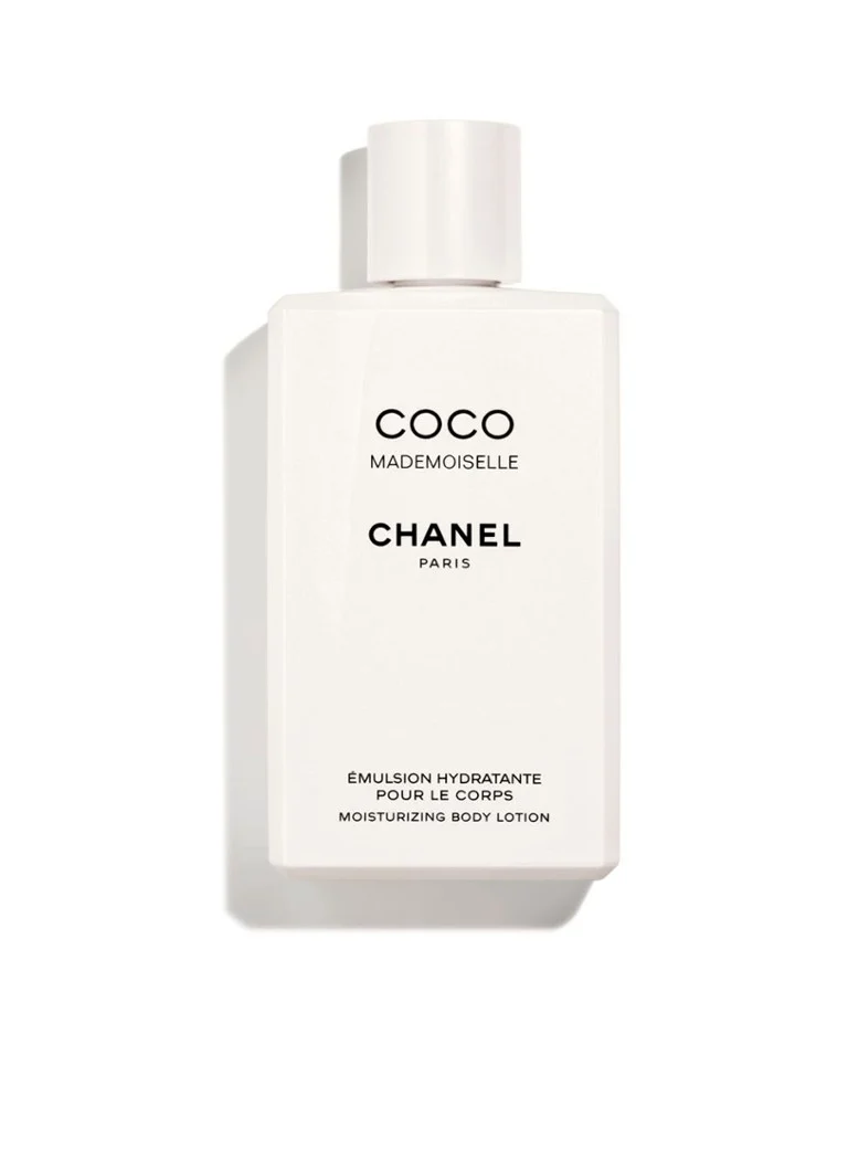 Emulsie hidratantă pentru corp Chanel