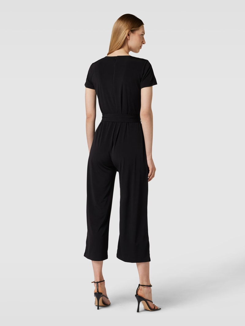 Jumpsuit mit V-Ausschnitt in schwarz