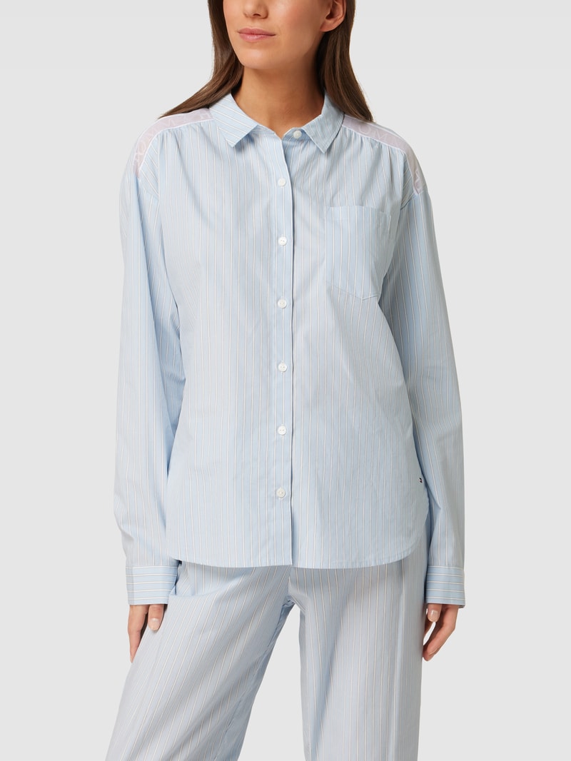 Pyjama-Oberteil mit Streifenmuster Modell 'STRIPE TOP' in hellblau