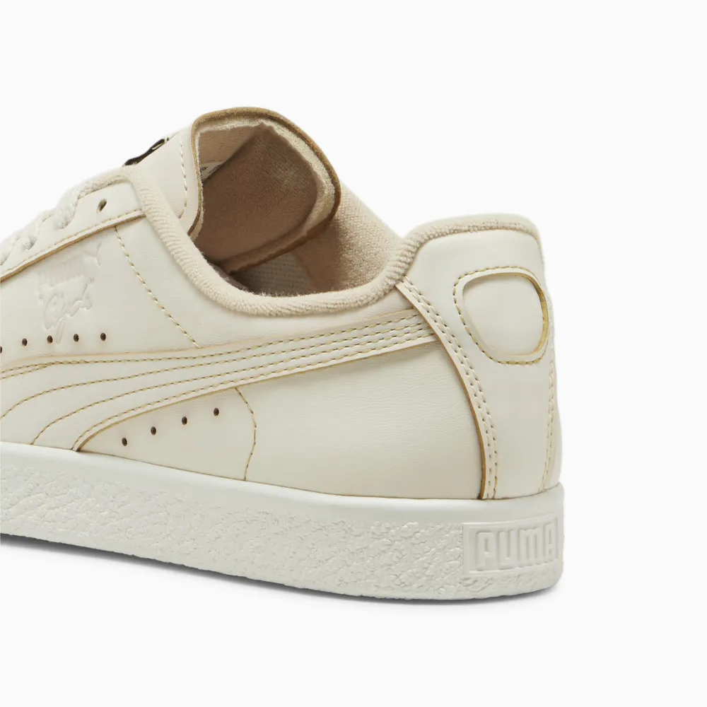 PUMA Clyde Coffee 397240_01 / weiss
