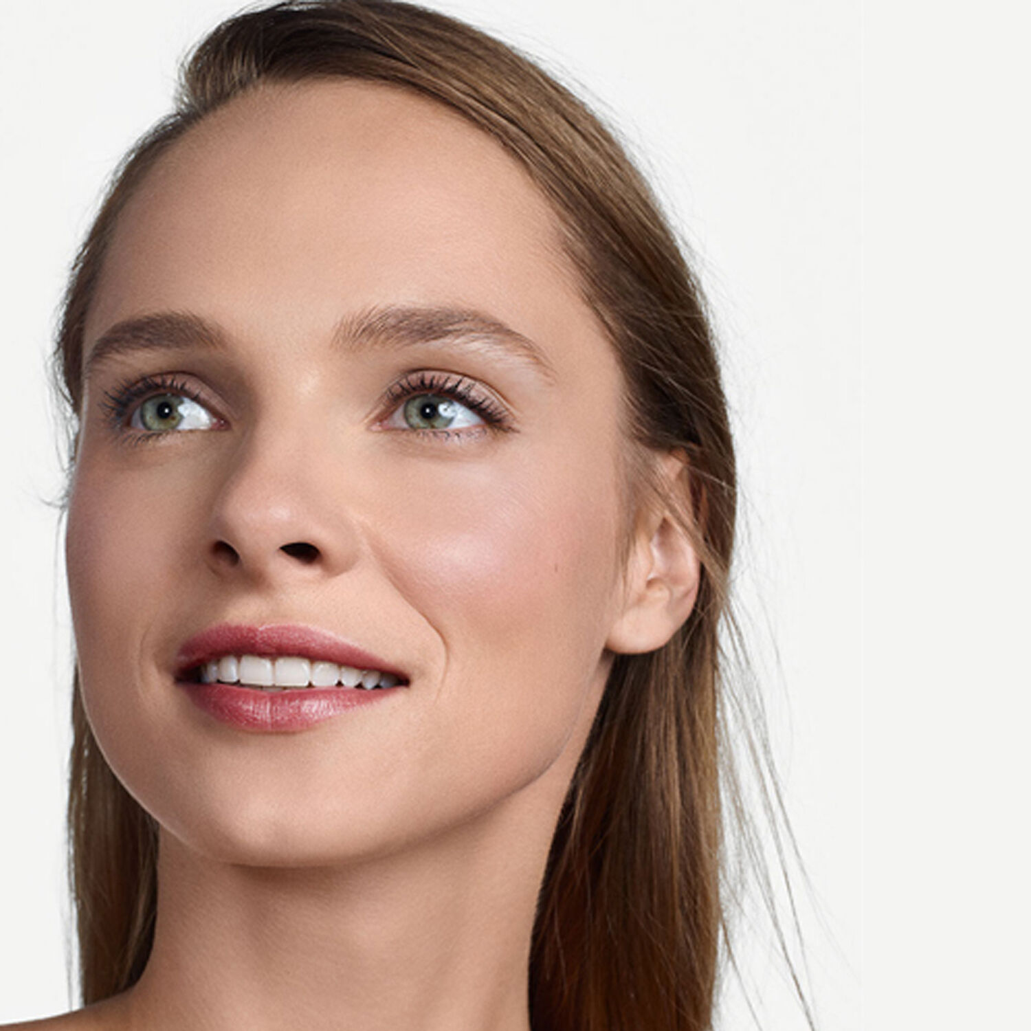 Clinique Even Better Glow SPF15 Fond de Teint Révélateur d'Eclat