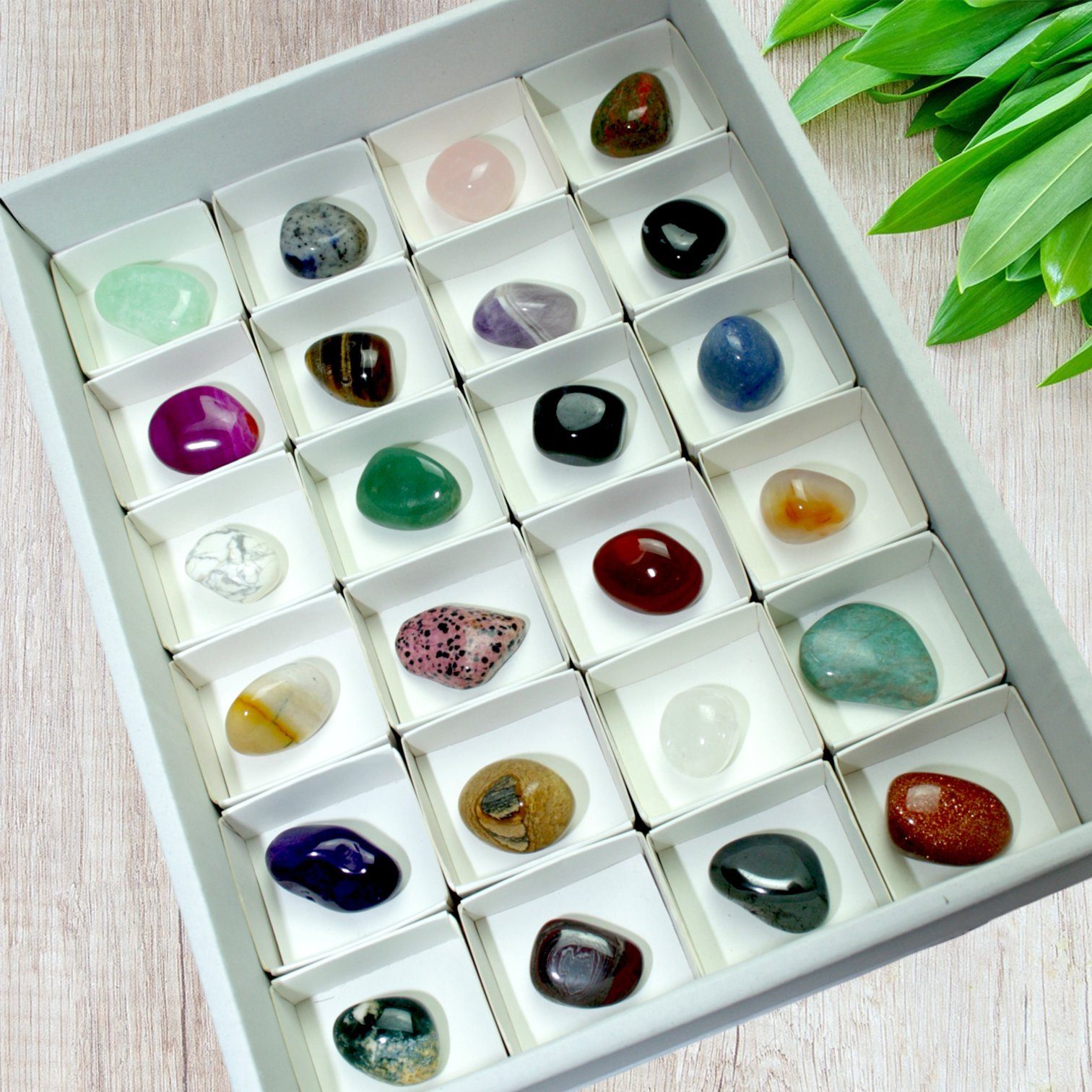 Steinfixx® Mineralstein Premium Mineraliensammlung Trommelsteine aus aller Welt 24 teilig, (Spar-Set, 1-St., Mineraliensammlung Trommelsteine aus aller Welt 24 teilig), mit Anleitung und Ebook