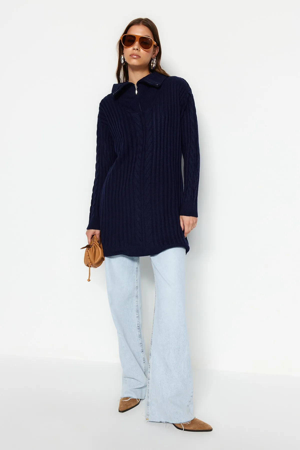 Trendyol Modest  Marineblauer Thessaloniki-Strickpullover mit Reißverschluss TCTAW23AK00017