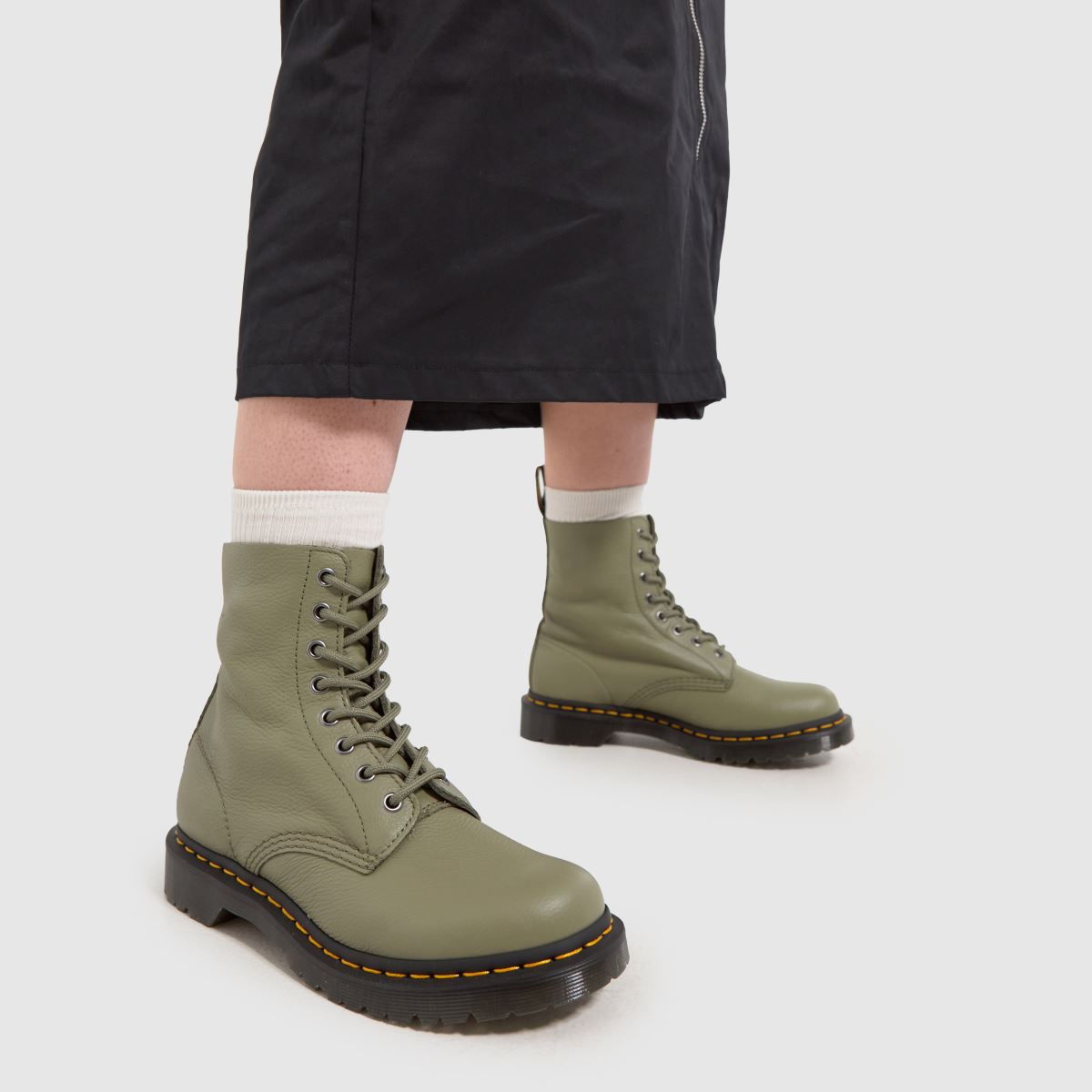 Boty Dr. Martens 1460 Pascal v khaki barvě