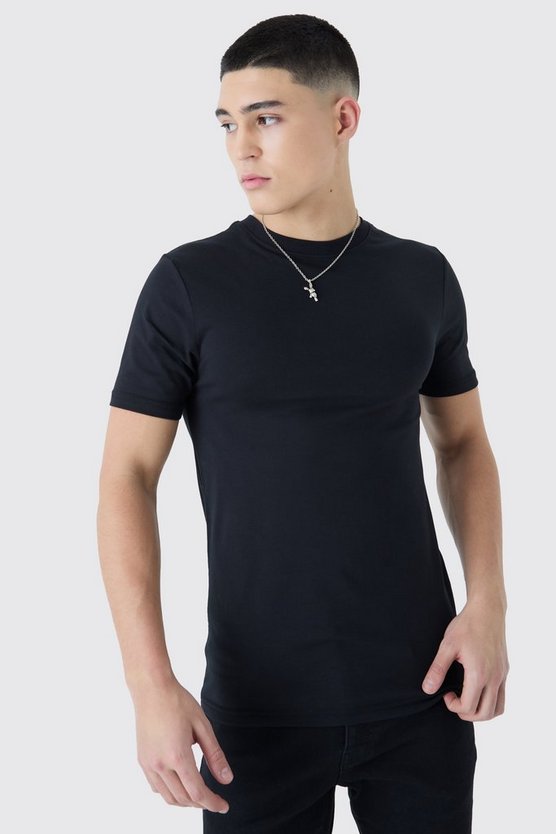Basic Muscle-Fit T-Shirt