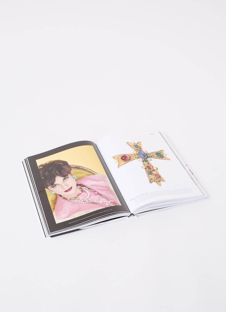 Assouline Chanel: Legenda unei icoane