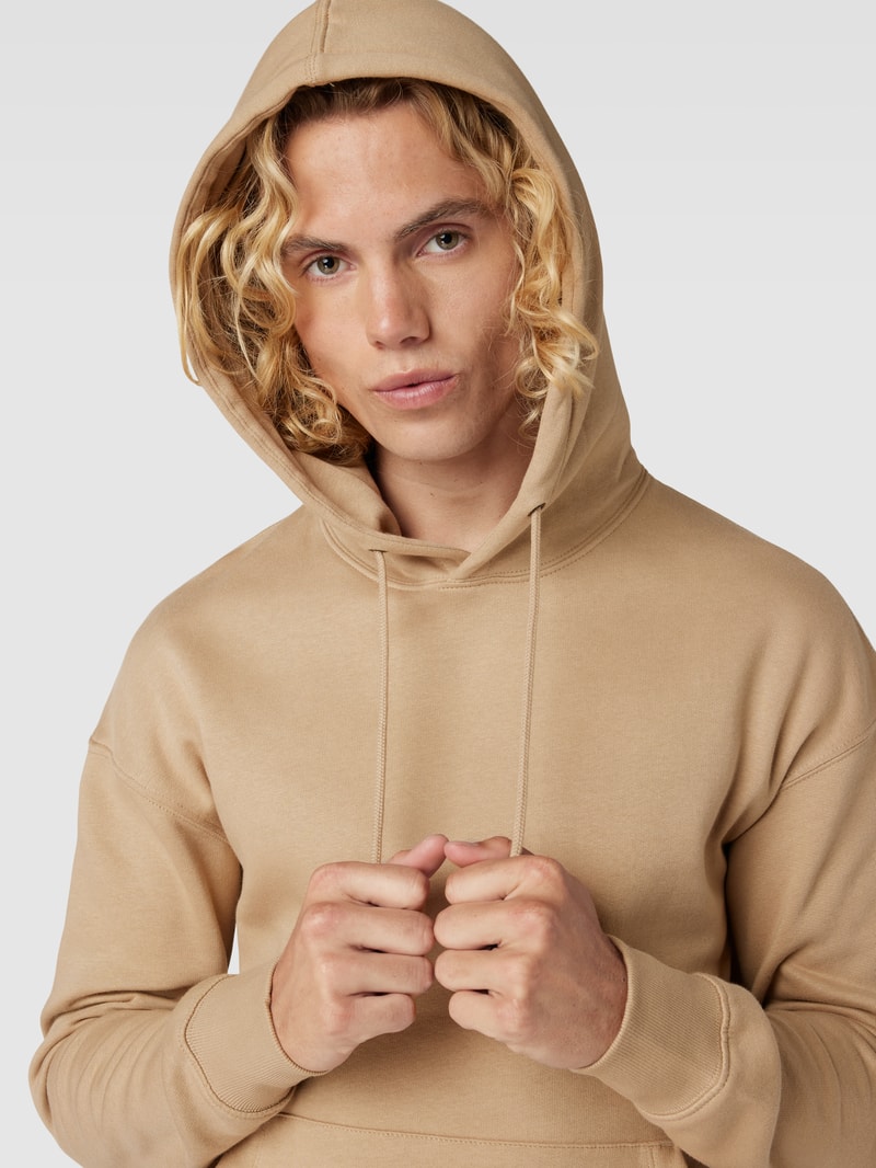 Hoodie mit Känguru-Tasche Modell 'ESTAR' in sand