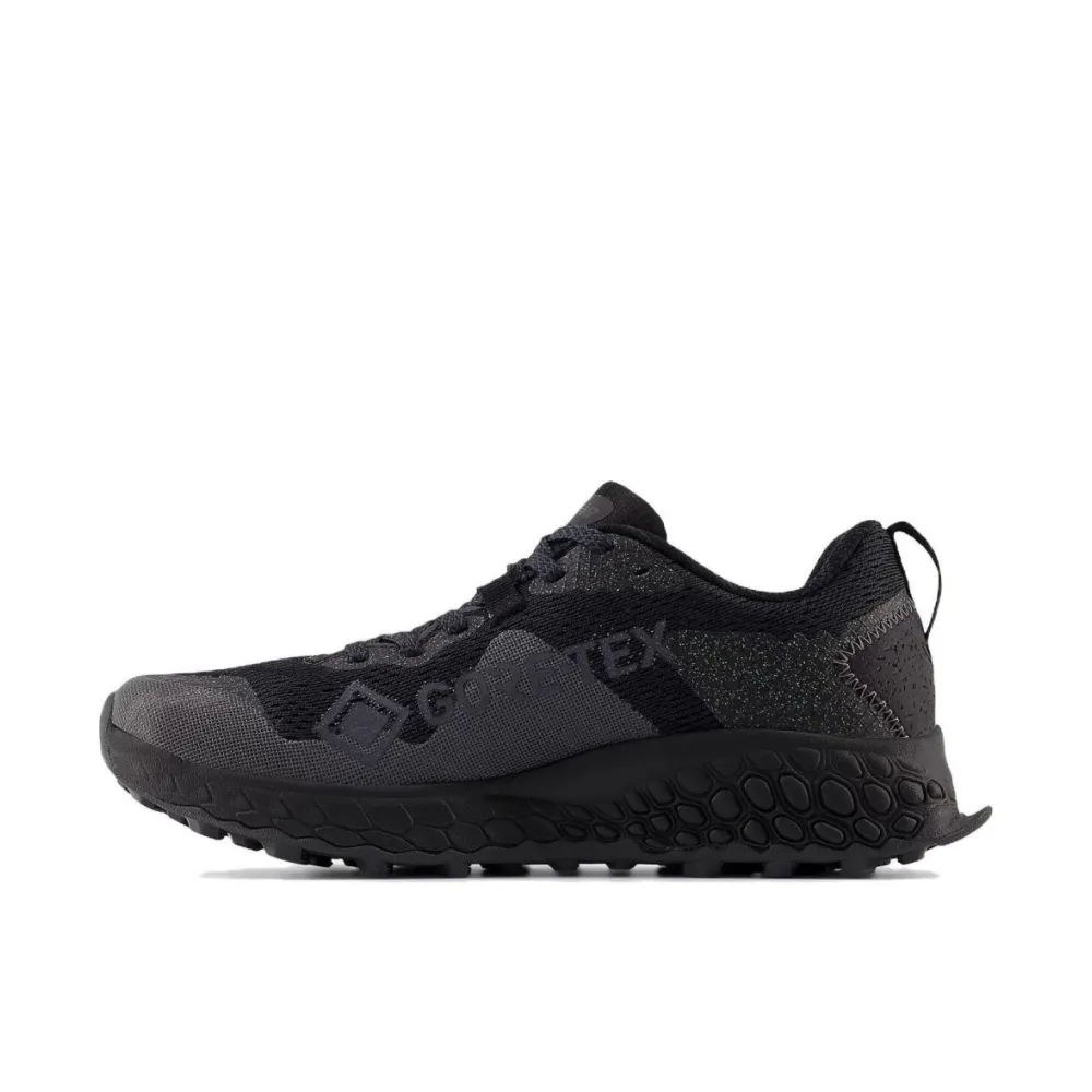 New Balance Fresh Foam X Hierro v7 GORE TEX WTHIGGK7 / schwarz