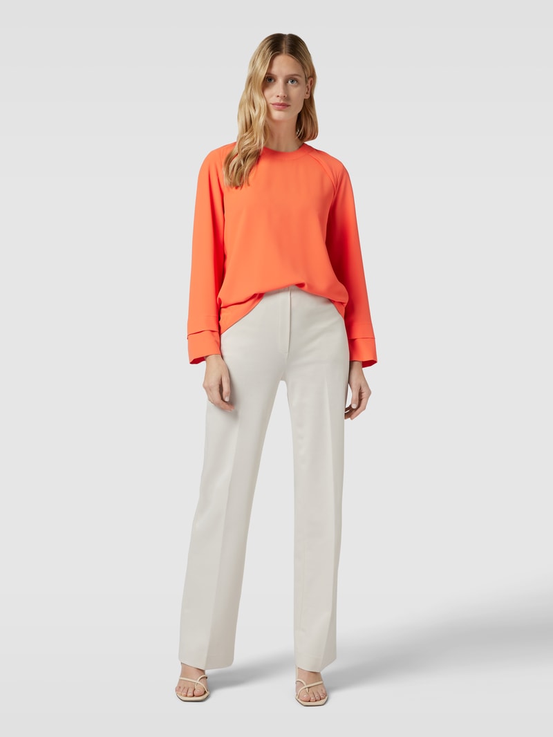 Bluse mit Label-Applikation in rot