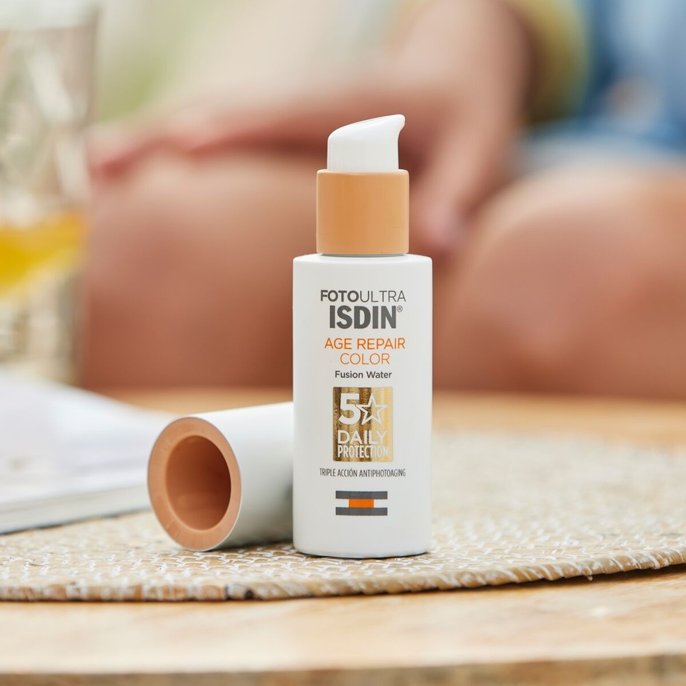 isdin Age Repair Color Crème solaire teintée Anti-âge SPF50