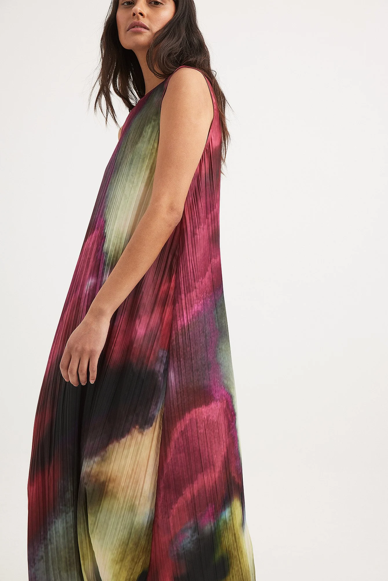 Maxikleid mit Print und tiefem Rücken