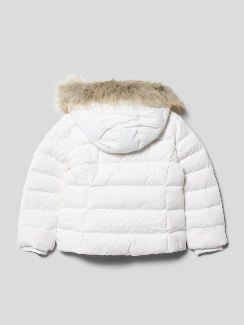 Steppjacke mit Label-Detail Modell 'ESSENTIAL' in weiß
