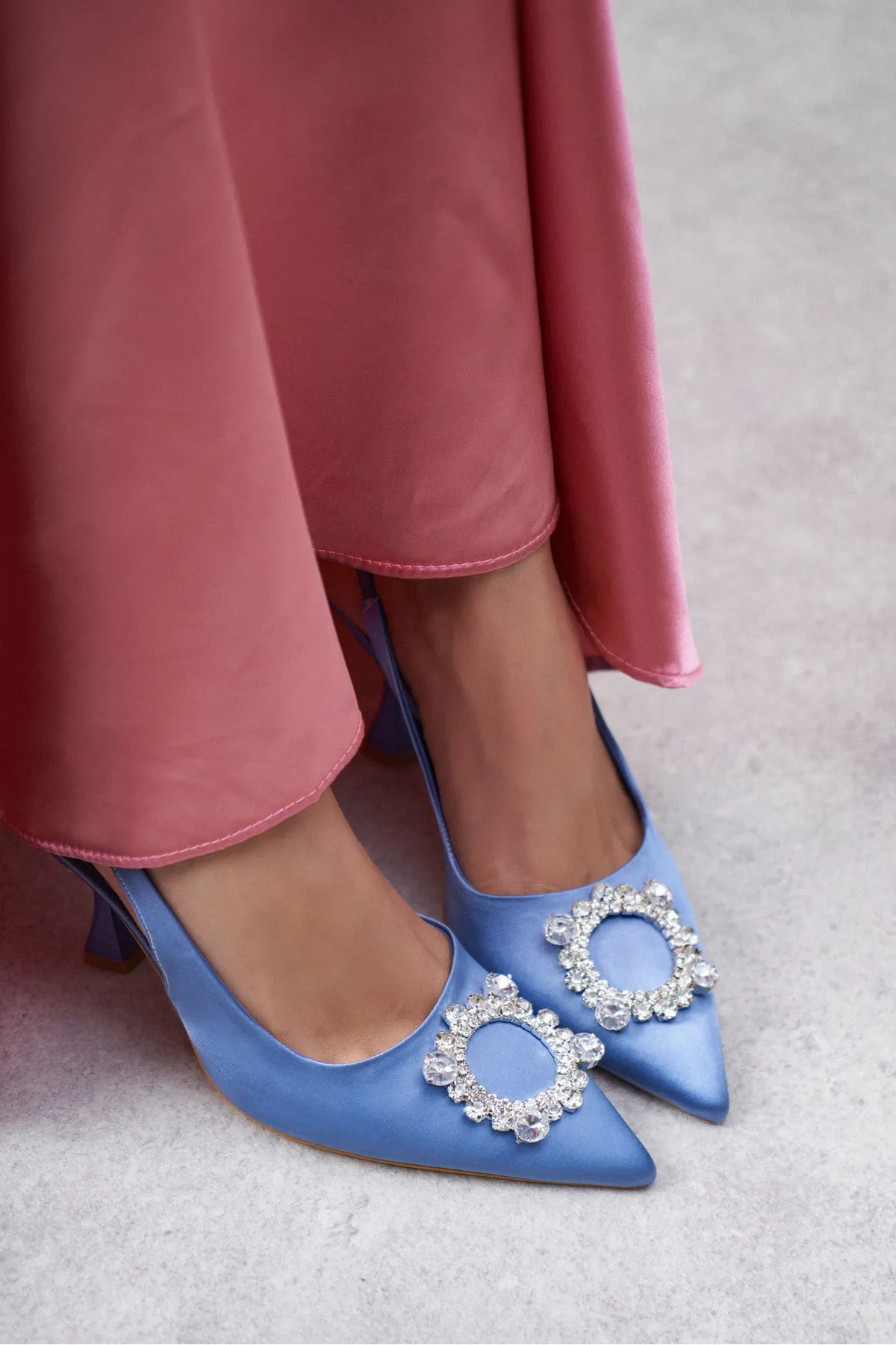 NİŞANTAŞI SHOES  Amara Blue Satin Stone Detaillierte Damenschuhe mit Absatz