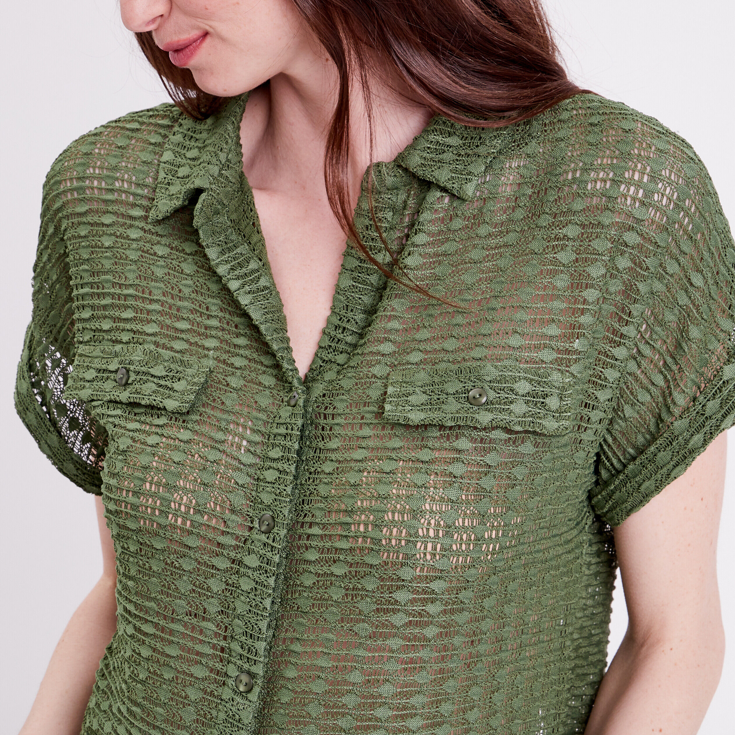 Blouse manches courtes ajourée vert foncé femme | Cache Cache