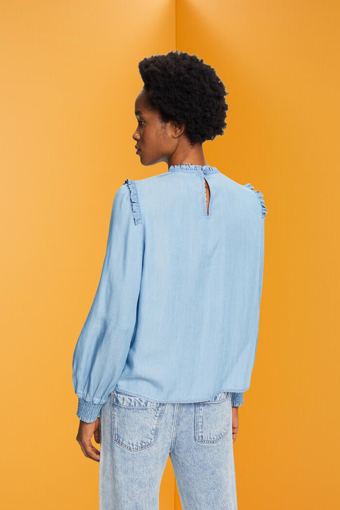 Rüschenbluse in Jeansoptik