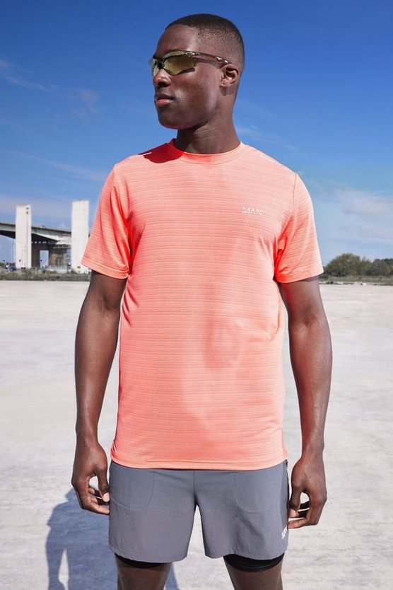 Man Active Lightweight Performance T-Shirt