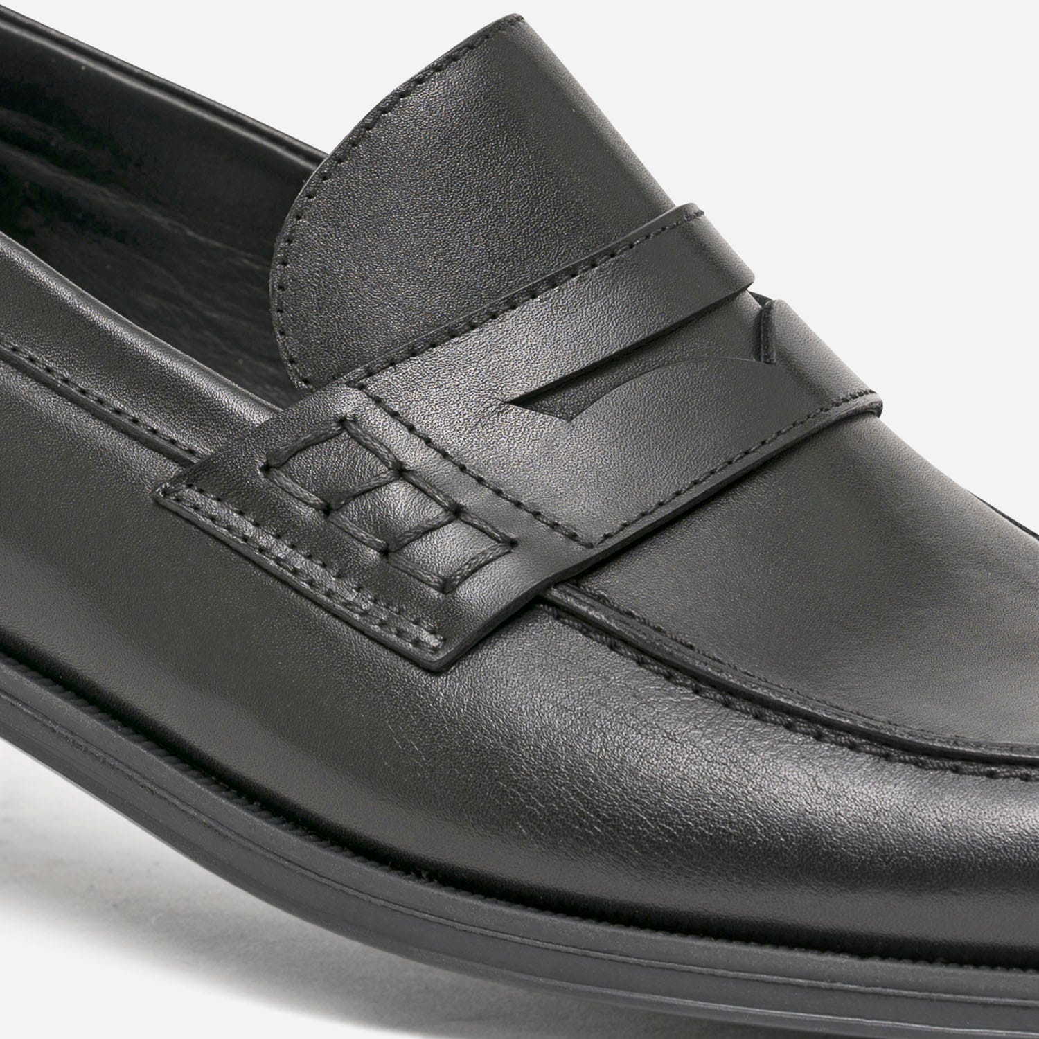 Mocassin noir en cuir