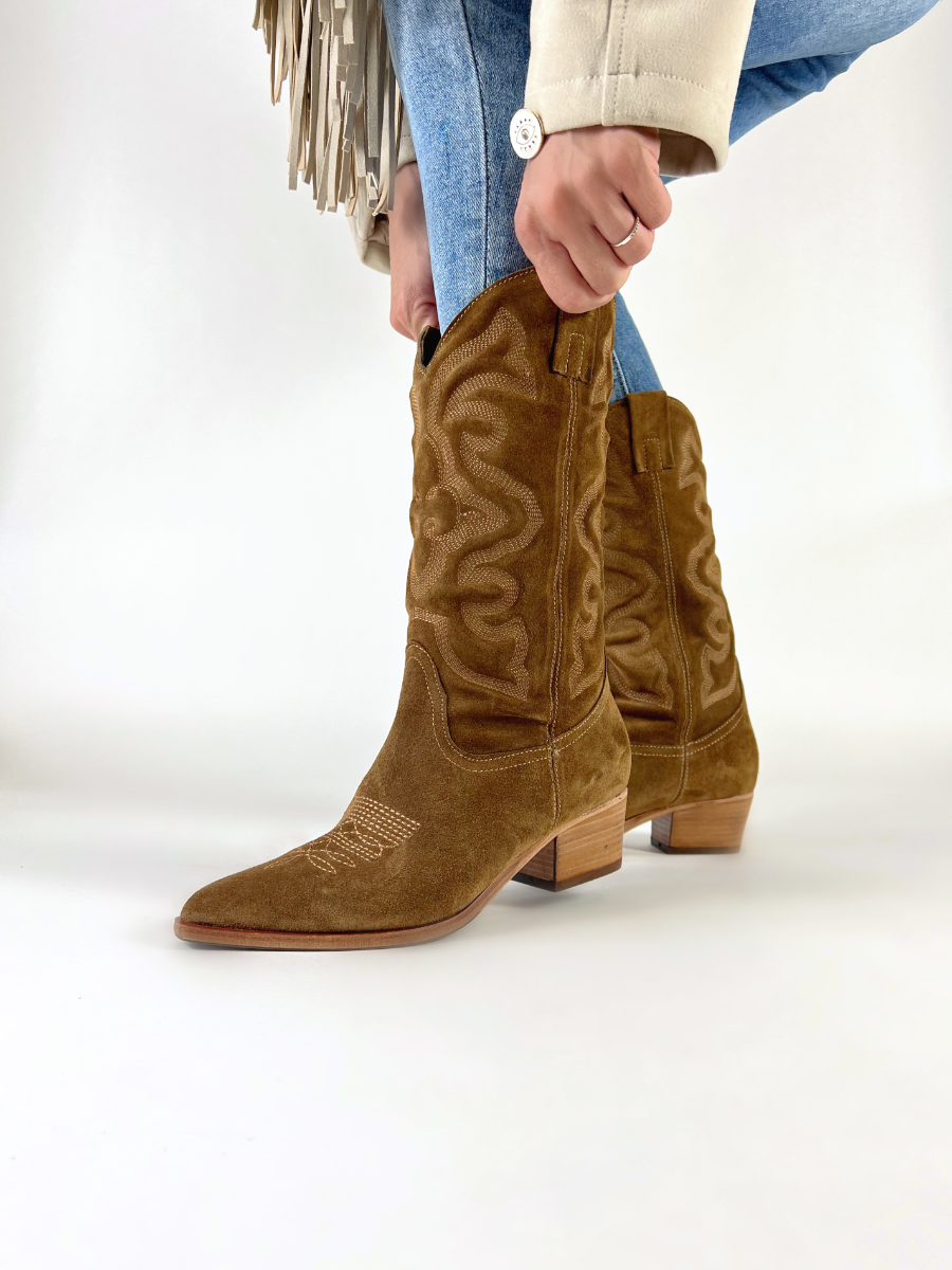 Julie Dee  MS635  - Cognac