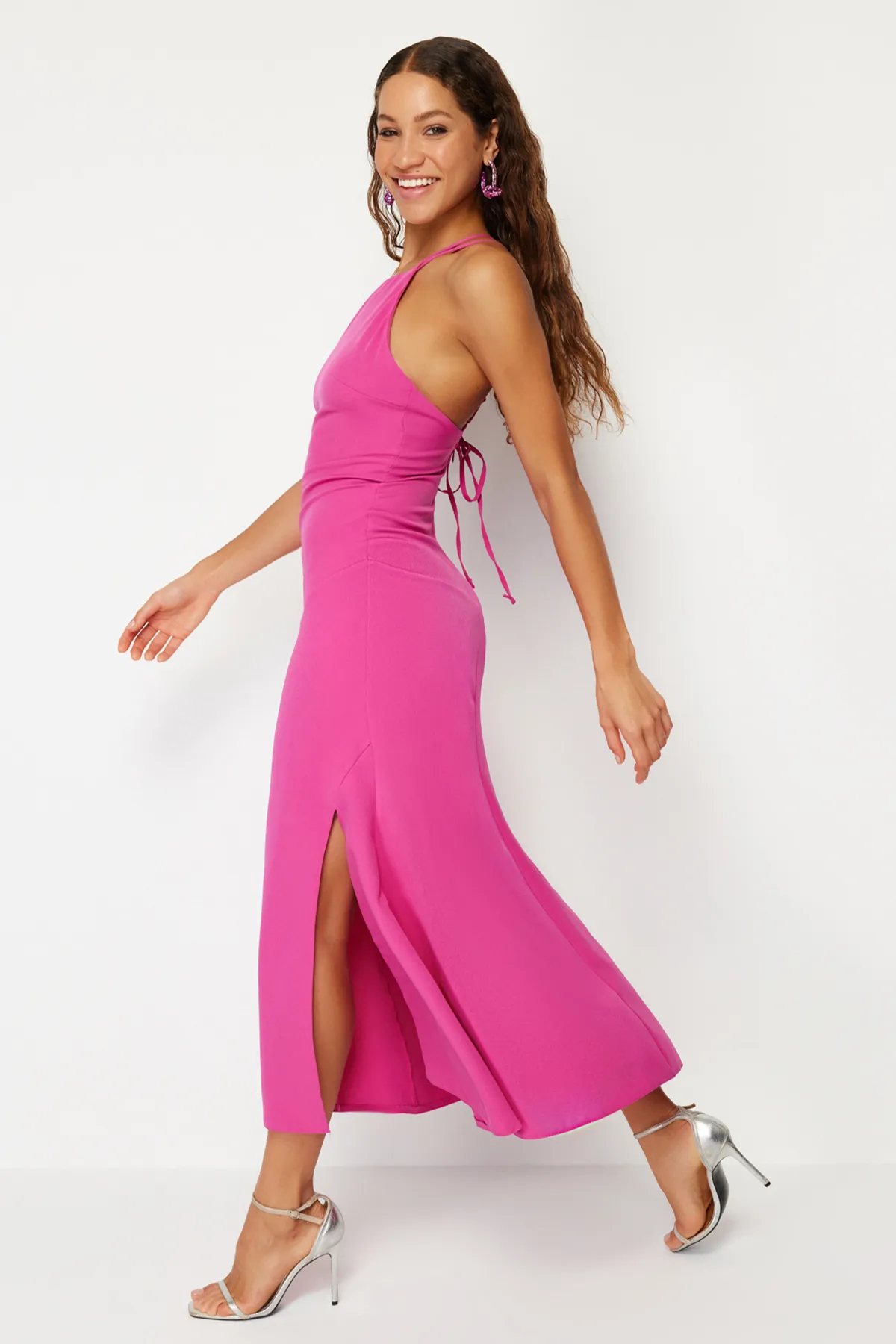 Trendyol Collection  Fuchsiafarbenes, hinten gebundenes Kleid TPRSS24EL00077