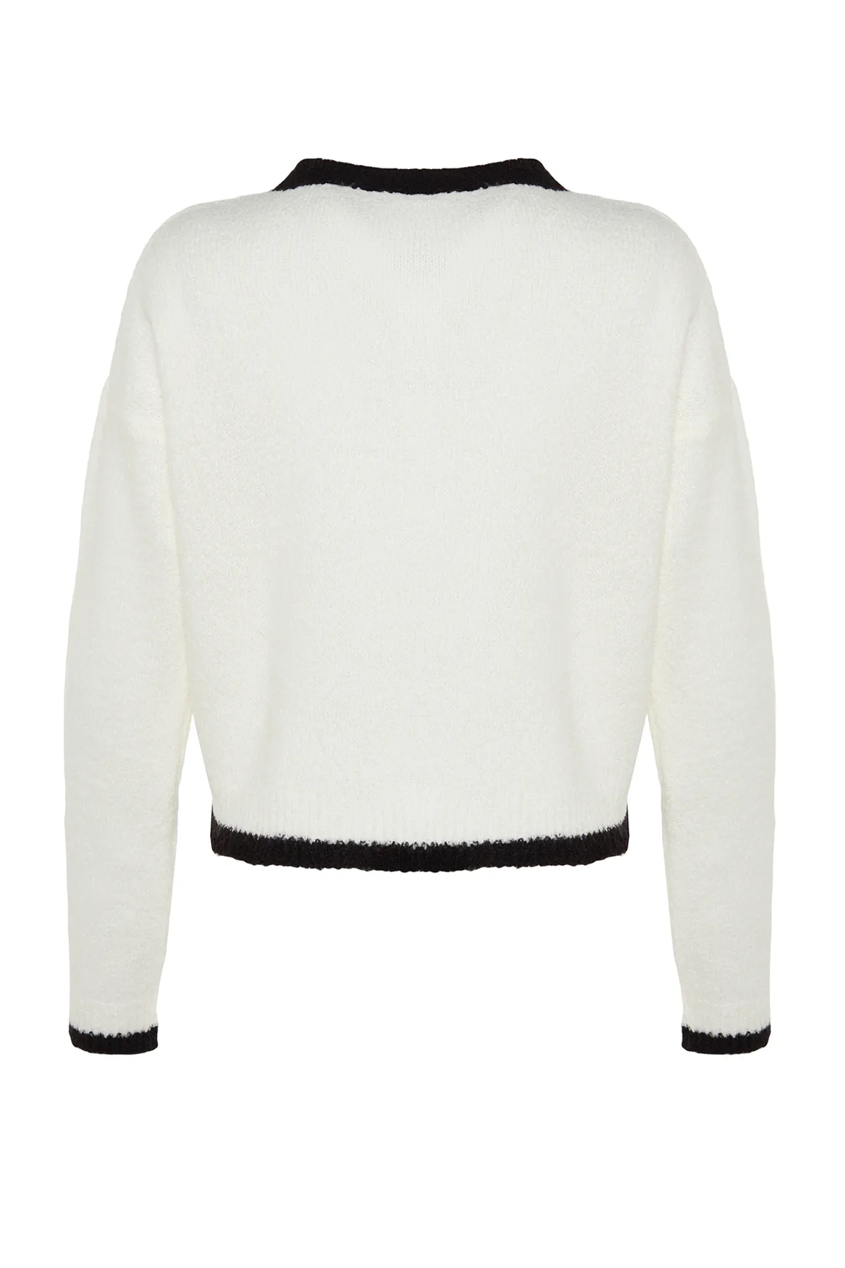 Trendyol Collection  Ecrufarbene Strickjacke aus Bouclégarn TWOAW24HI00317