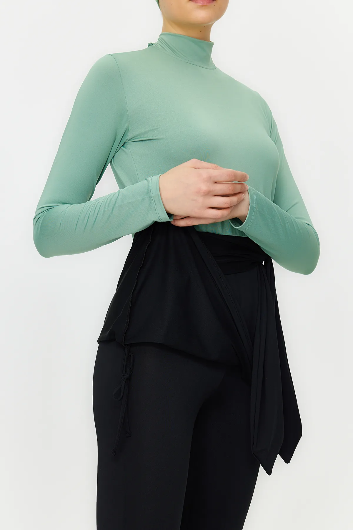 Trendyol Modest  Mintfarbenes langärmliges gestricktes 4-teiliges, vollständig bedecktes Badeanzug-Set mit Blockfarben TCTSS22CF0028