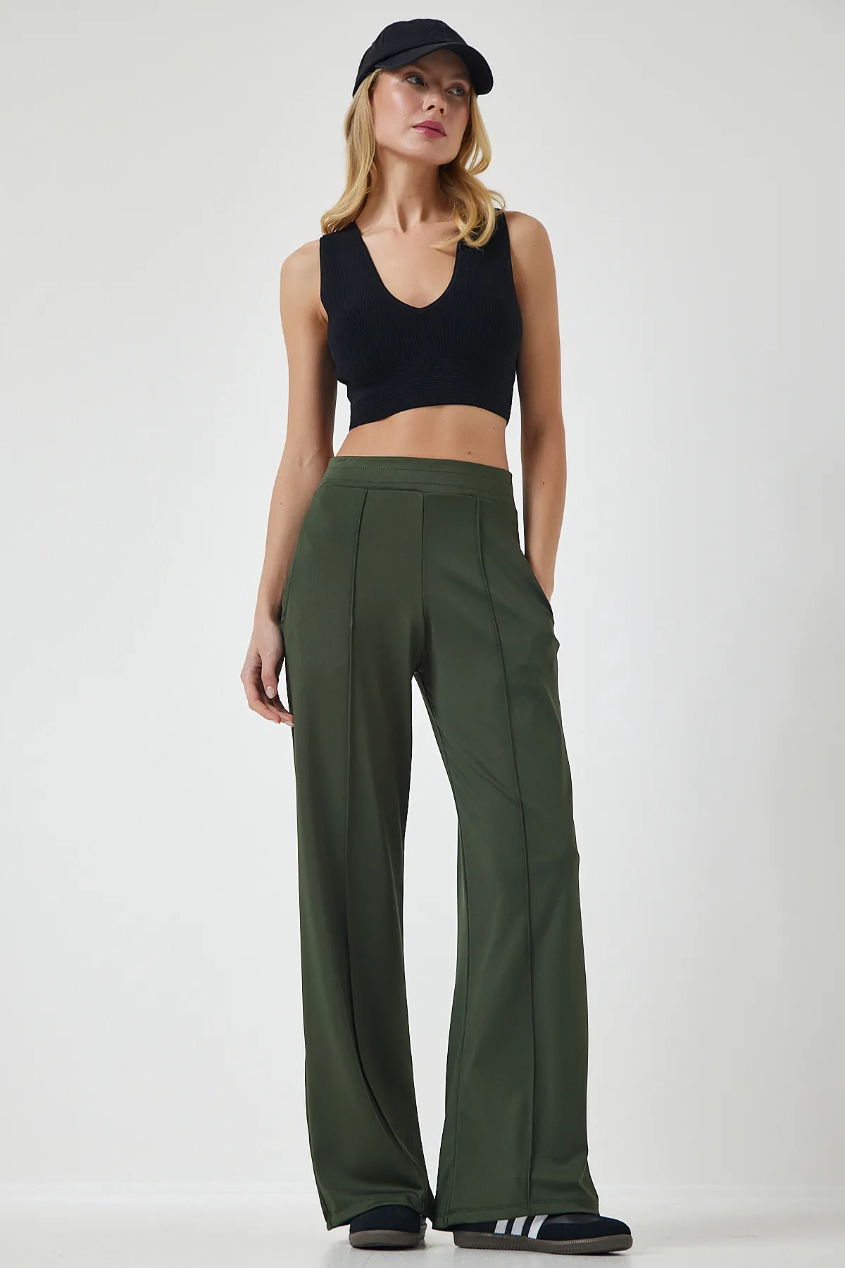 Happiness İstanbul  Khakifarbene, dehnbare Jogginghose mit hoher Taille für Damen BF00030