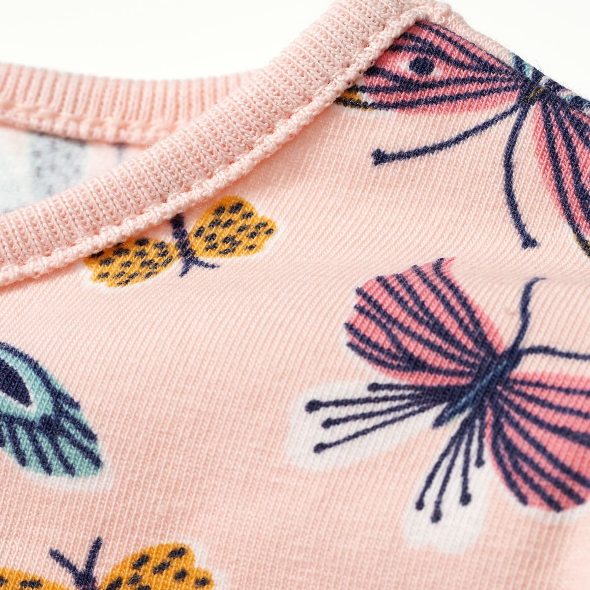T-Shirt Pro Climate mit Schmetterling-Muster, rosa, Gr. 110, 1 St