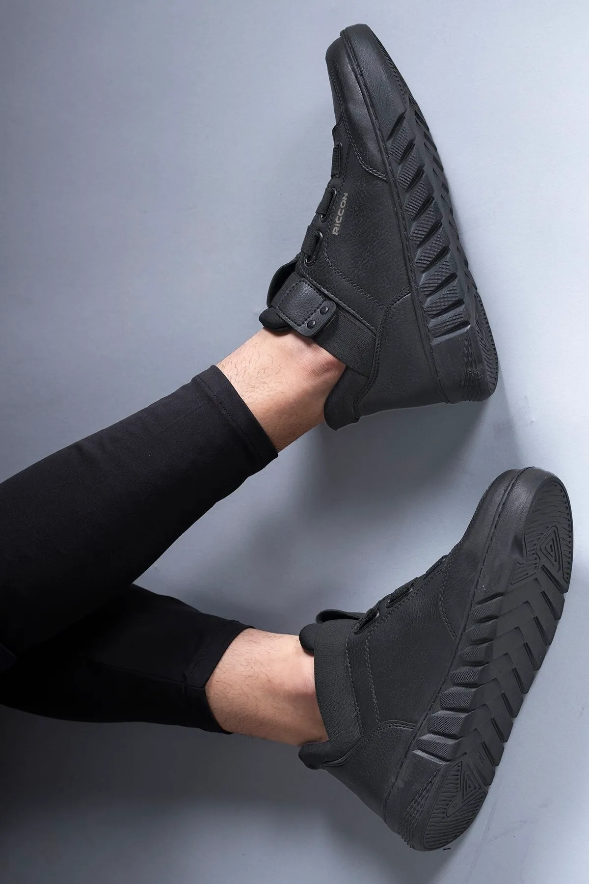 Riccon  Schwarze schwarze Unisex-Sneaker-Stiefel 0012383