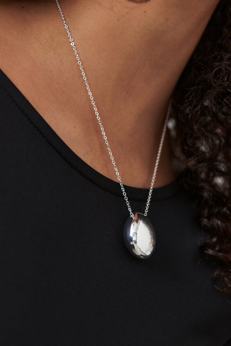 Uneven shape necklace