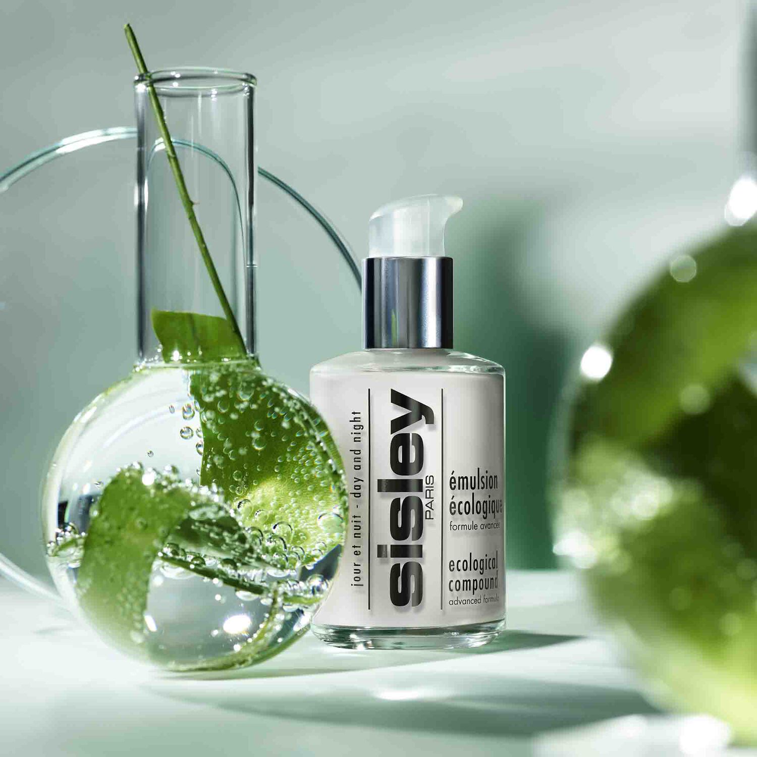 Sisley Emulsion Ecologique Formule Avancée Programme Découverte Coffret Soin Essentiel +3 Produits