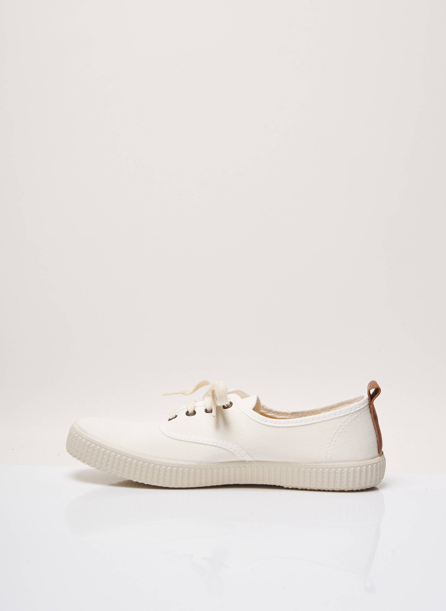 Victoria Baskets Femme couleur beige