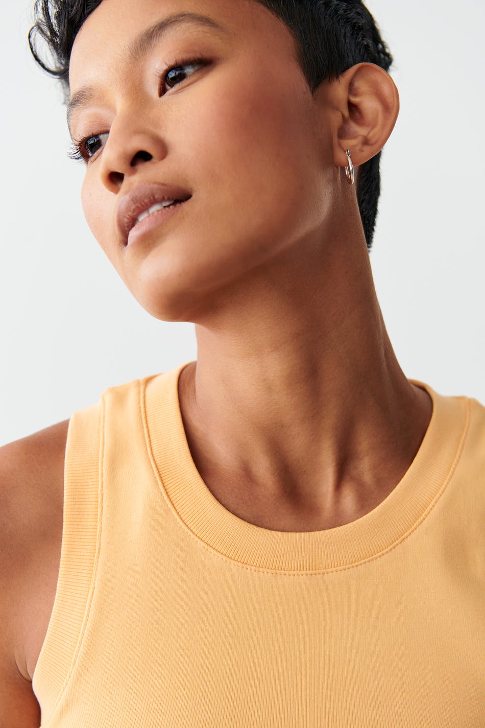 Cropped stretch tank
