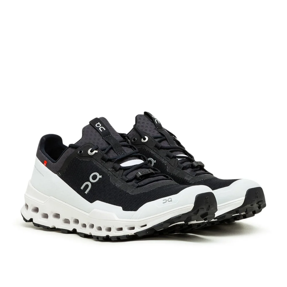ON Cloudultra 44.99543 / schwarz