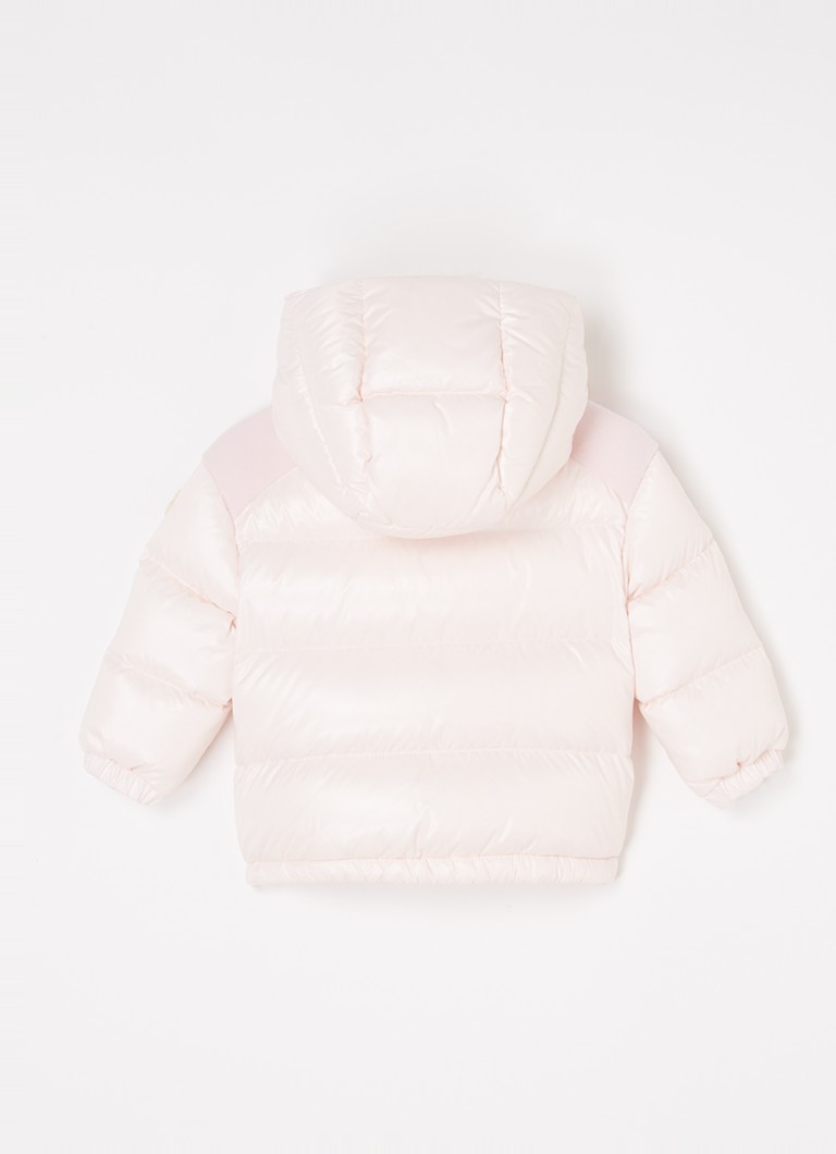 Moncler Valya dūnu jaka ar dūnu pildījumu un noņemamu kapuci
