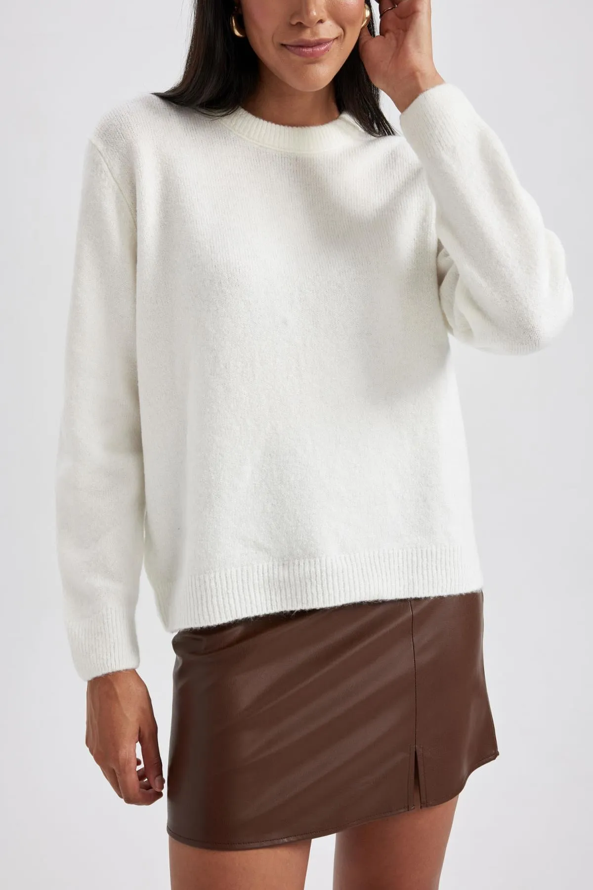 DeFacto  Pullover mit Rundhalsausschnitt und normaler Passform A9500ax23wn