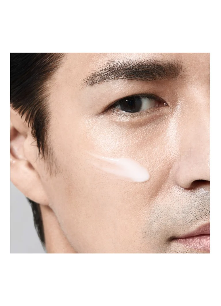 Shiseido  Energizing Moisturizer Extra Light Fluid - gezichtscrème