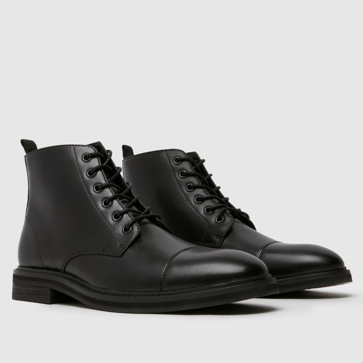 Schuh Darwin – Svarta snörstövlar