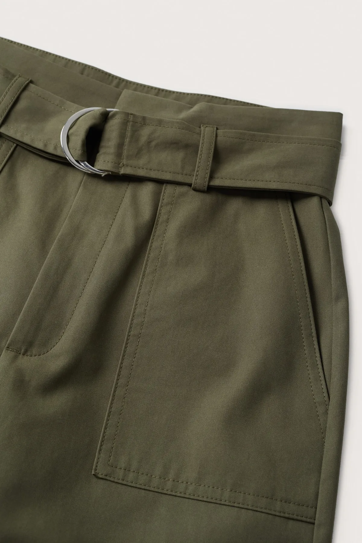MANGO  Khakifarbene Damenhose 17026323