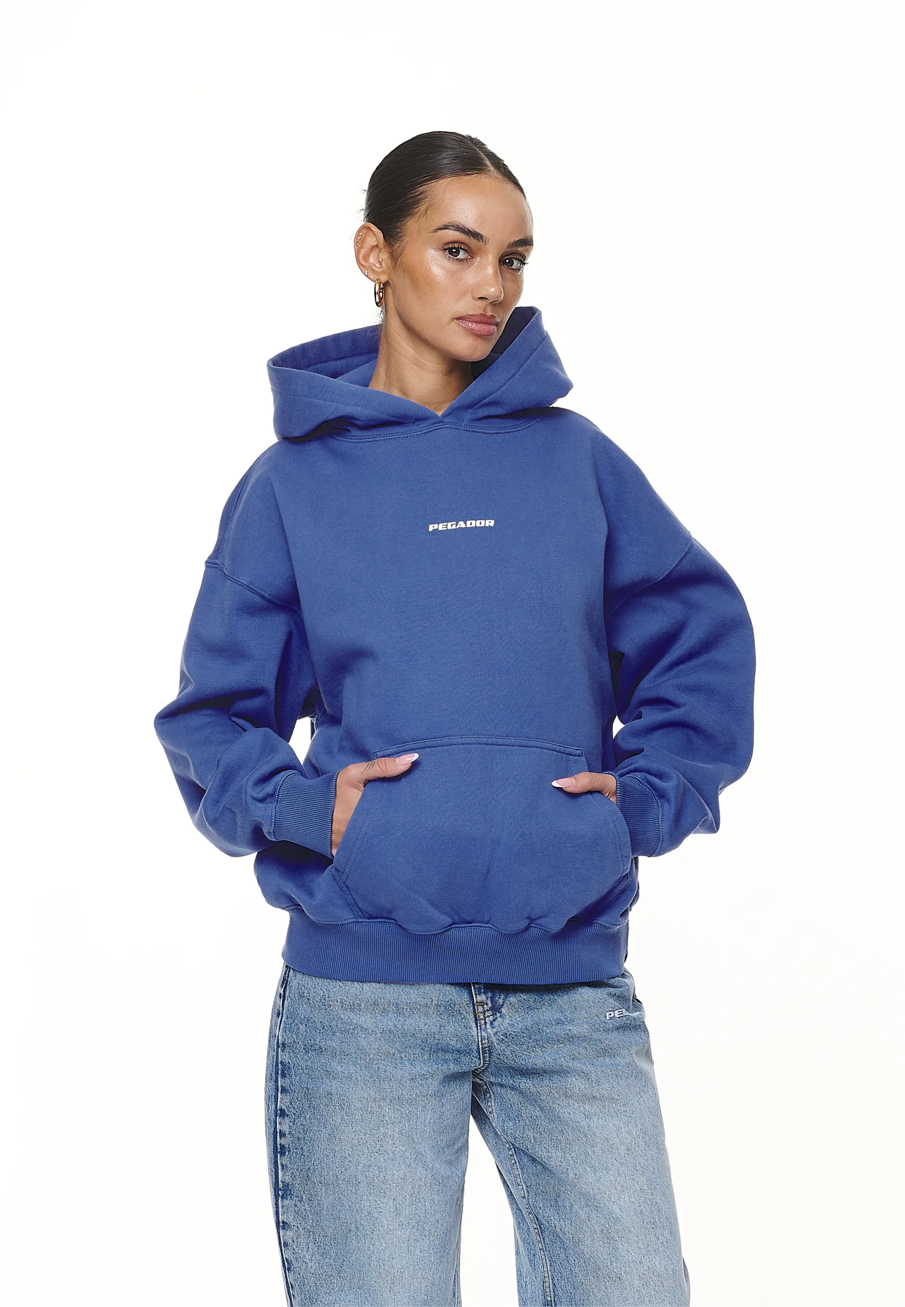 Sudadera con capucha y logo de Pegador CLARITA de gran tamaño