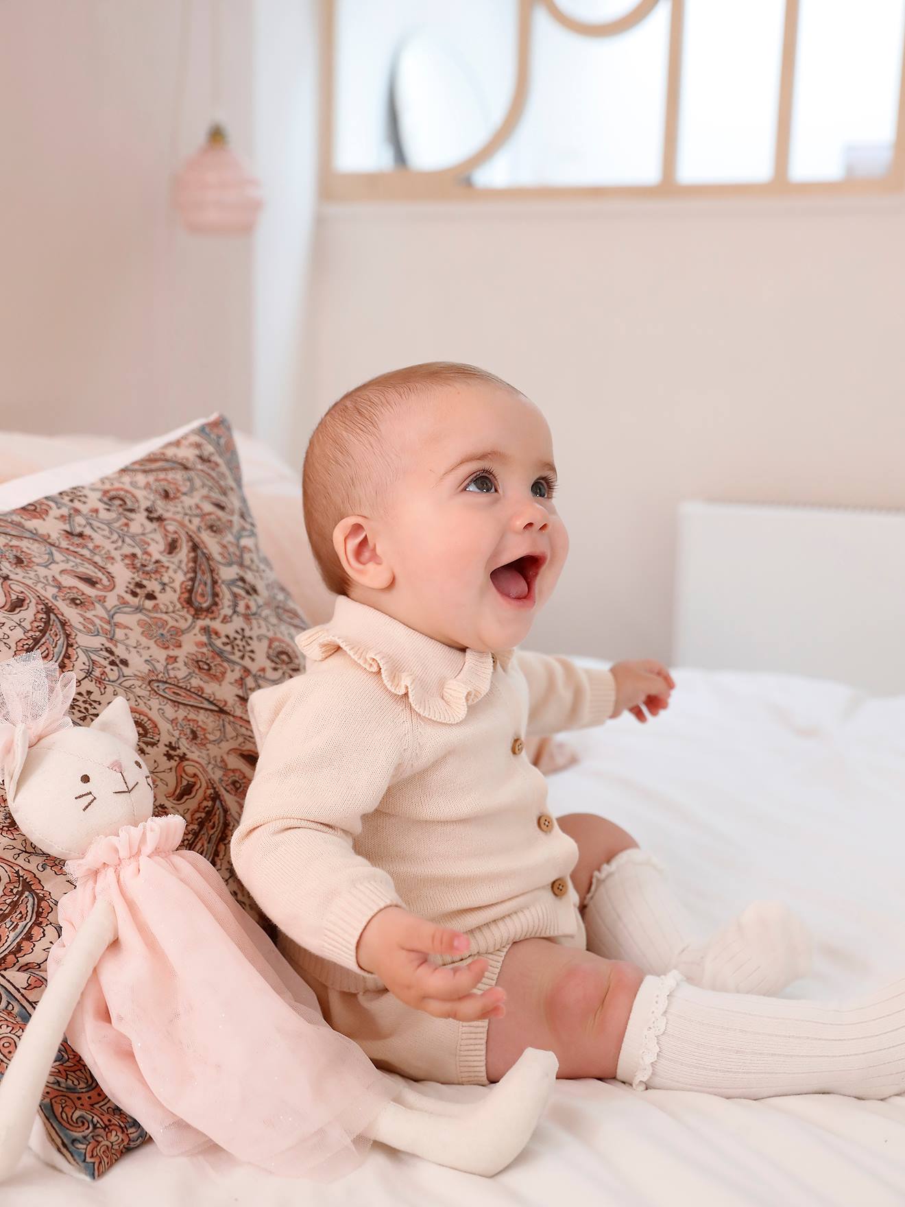 Ensemble 3 pièces : cardigan + bloomer + chaussettes bébé naissance sable