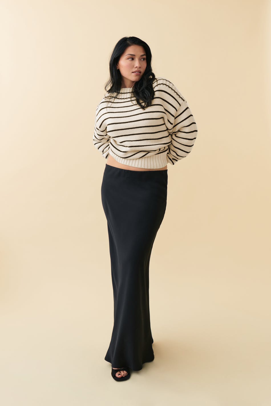Boat neck knitted sweater