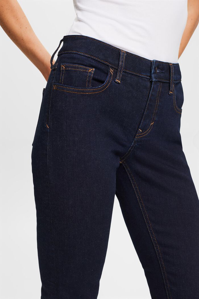 Recycled: schmale Stretchjeans mit hohem Bund
