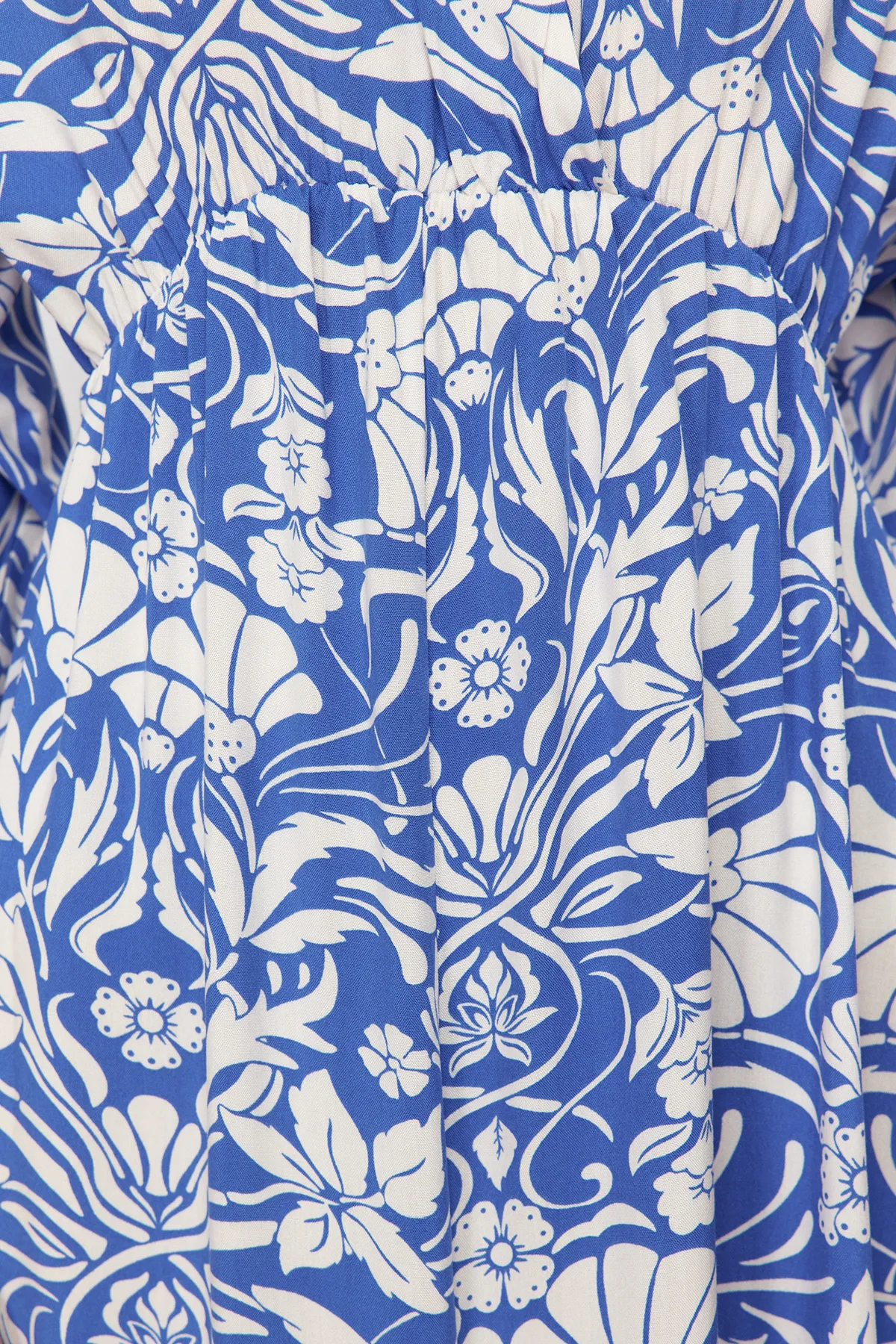 Trendyol Collection  Saks Blumendruck A-Linie Zweireihiges Kragen Midi Gewebtes Kleid TWOSS24EL00913