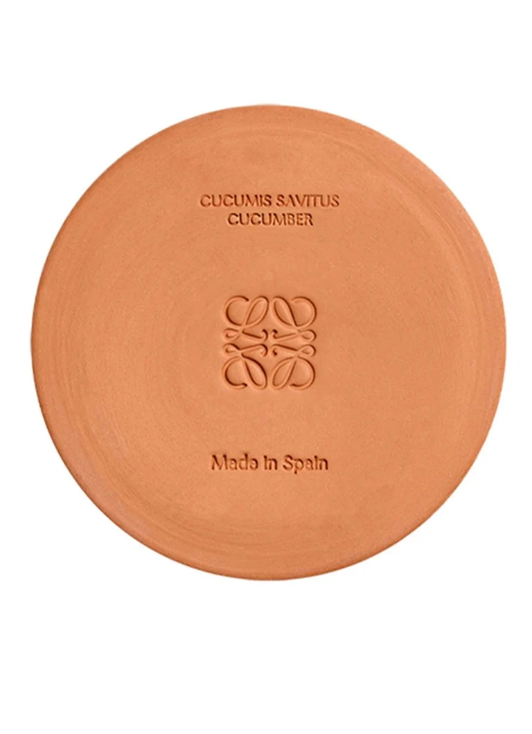 LOEWE vidēja izmēra gurķu svece - aromātiskā svece 610 grami