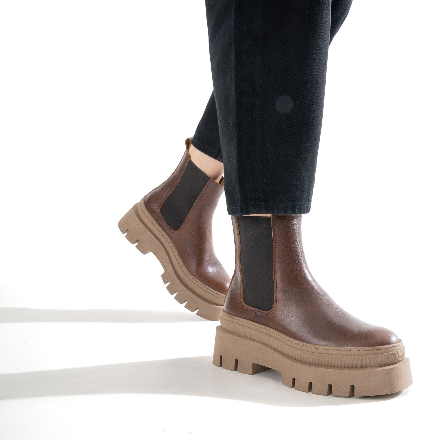 Chelsea boots TEXTO marron cuir éco-conçu maxi crans