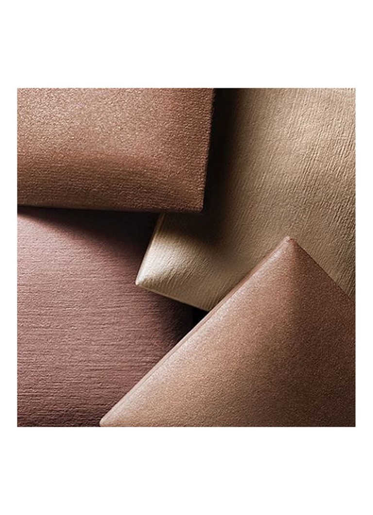 Hourglass AMBIENT™ Lightning Finishing powder - light-reflecting powder