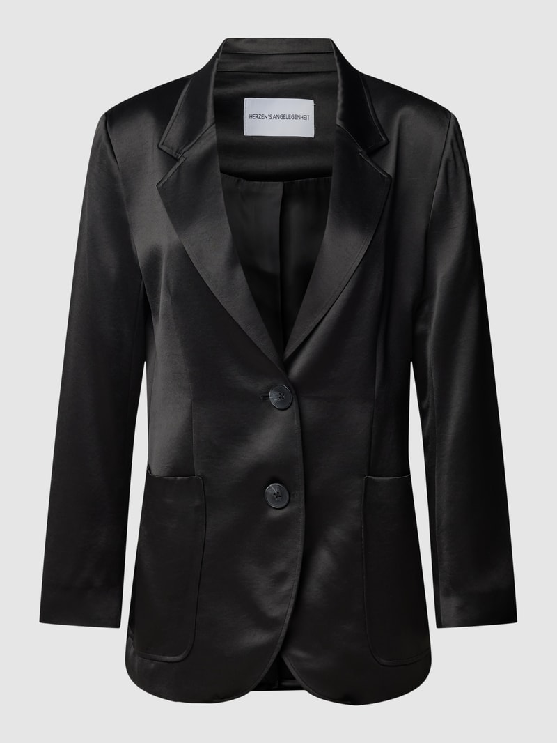 Taillierter Satinblazer mit aufgesetzten Eingrifftaschen in schwarz